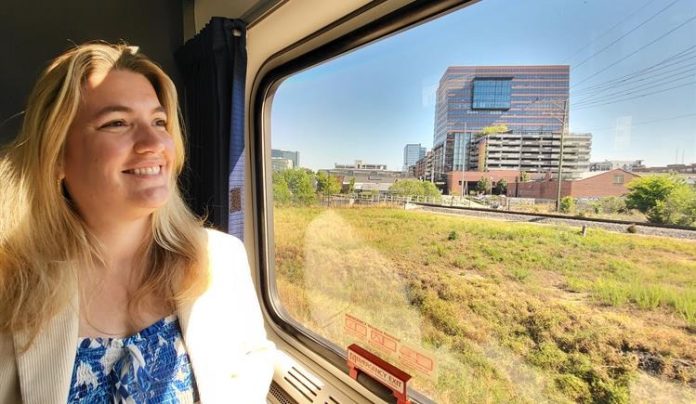 NC By Train lanza el pase Rail & Ride para conexiones de transporte público gratuitas