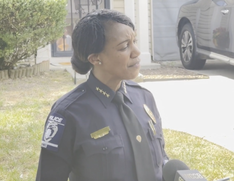 CMPD investiga tiroteo con participación de un agente en University City Division