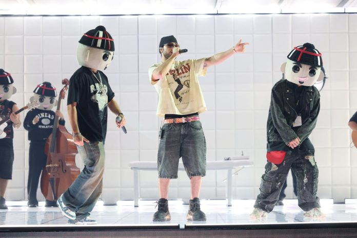 Fuerza Regida y Bad Bunny arrasan en los Premios Billboard de la Música Latina 2026