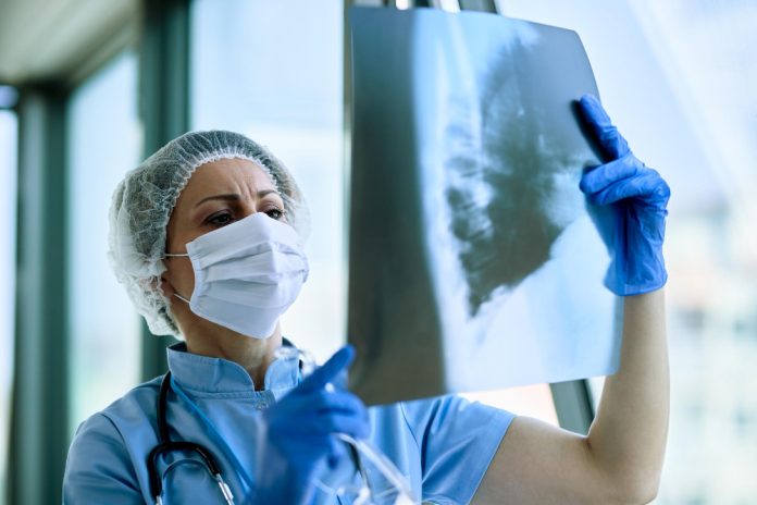 La OMS pide explicaciones a Rusia por muerte en laboratorio