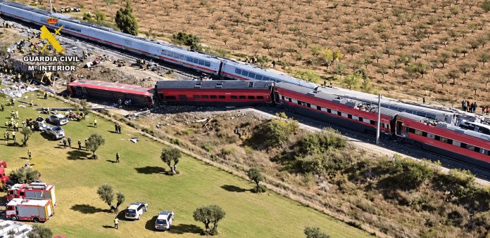 Choque frontal de trenes de alta velocidad deja muertos en España