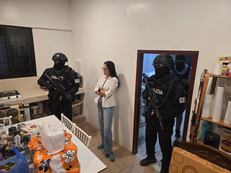 Detienen en Ecuador a la excandidata Luisa González por el "Caso Laberinto"