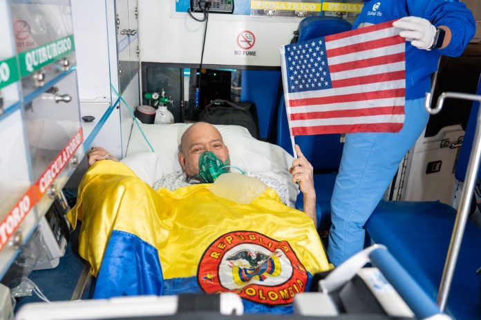 Gobierno colombiano repatrió a exmilitar Henry Camargo en vuelo medicalizado