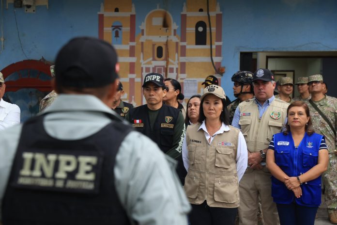 Keiko Fujimori crea Comando Unificado y supervisa penal El Milagro en Trujillo