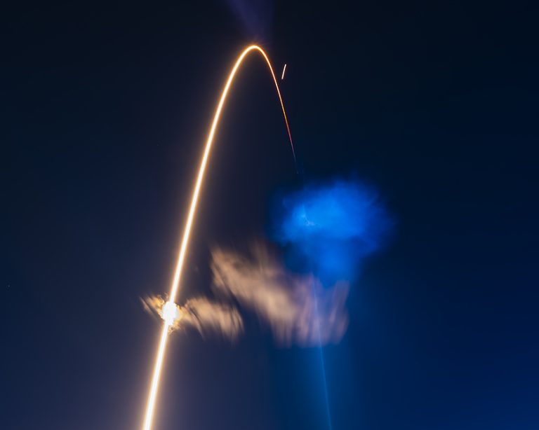 SpaceX lanza con éxito la misión de reabastecimiento CRS-35