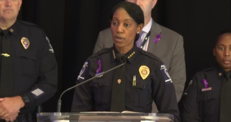 Escándalo policial: Tres oficiales del CMPD renuncian por mensajes racistas 