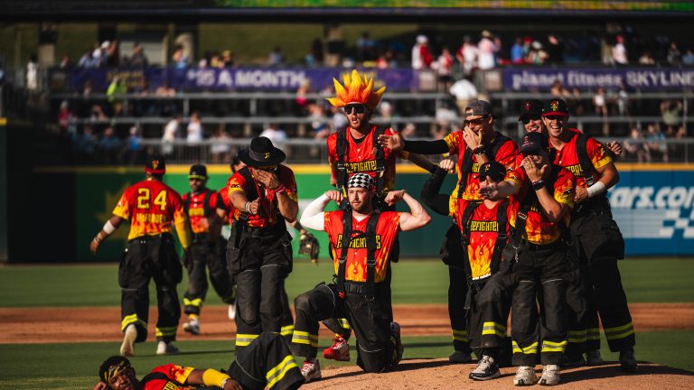Banana Ball regresa al Truist Field en 2027